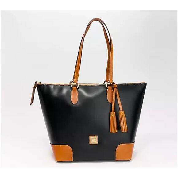Dooney & Bourke Wexford Leather Career Tote Black bag A626468